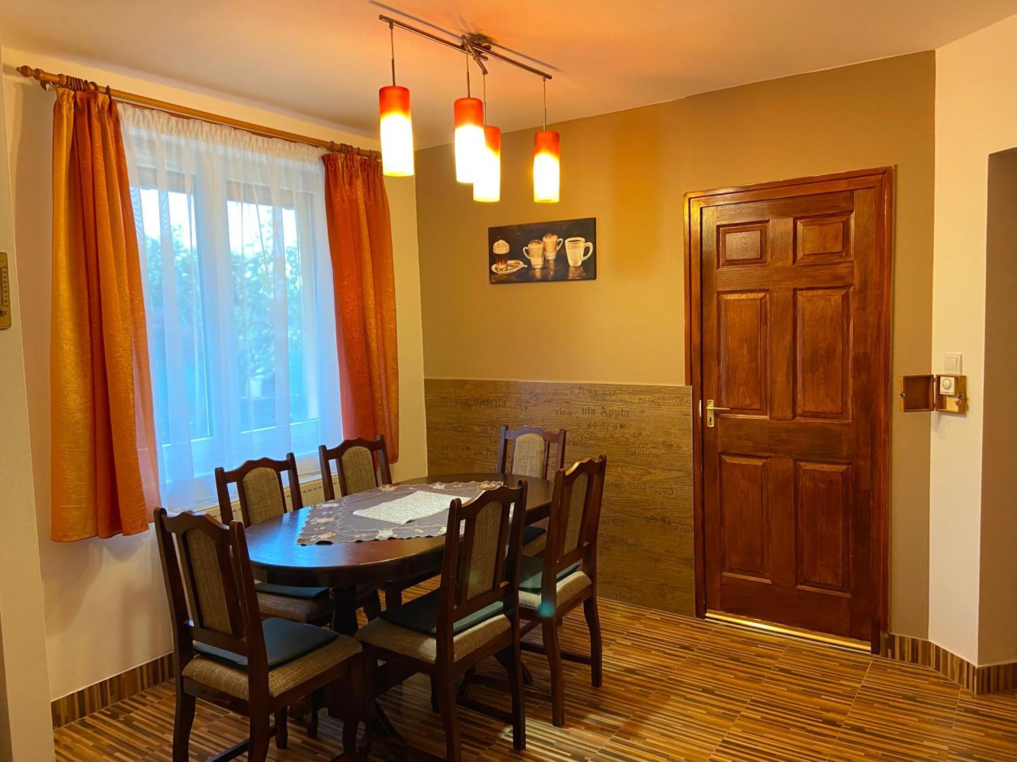Vadrozsa Vendeghaz-Apartman แดมเยน ภายนอก รูปภาพ